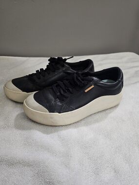Dr. Scholl's Women's Black Leather Platform Lace-Up Sneakers